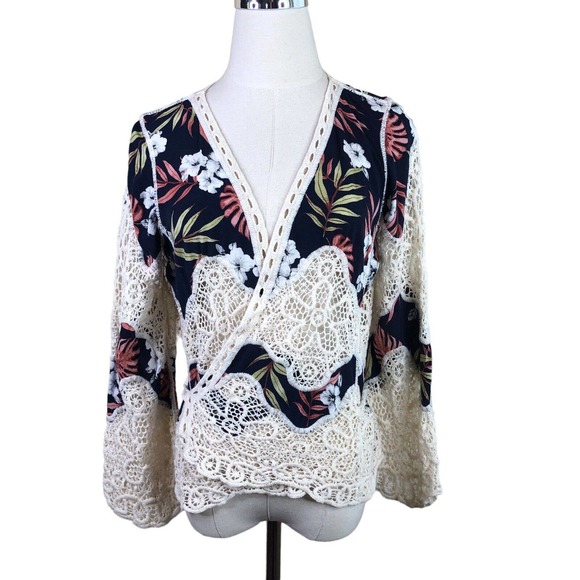 Ember Wrap Blouse Floral Crochet Lace Panel Long Sleeve Size M - Picture 1 of 10